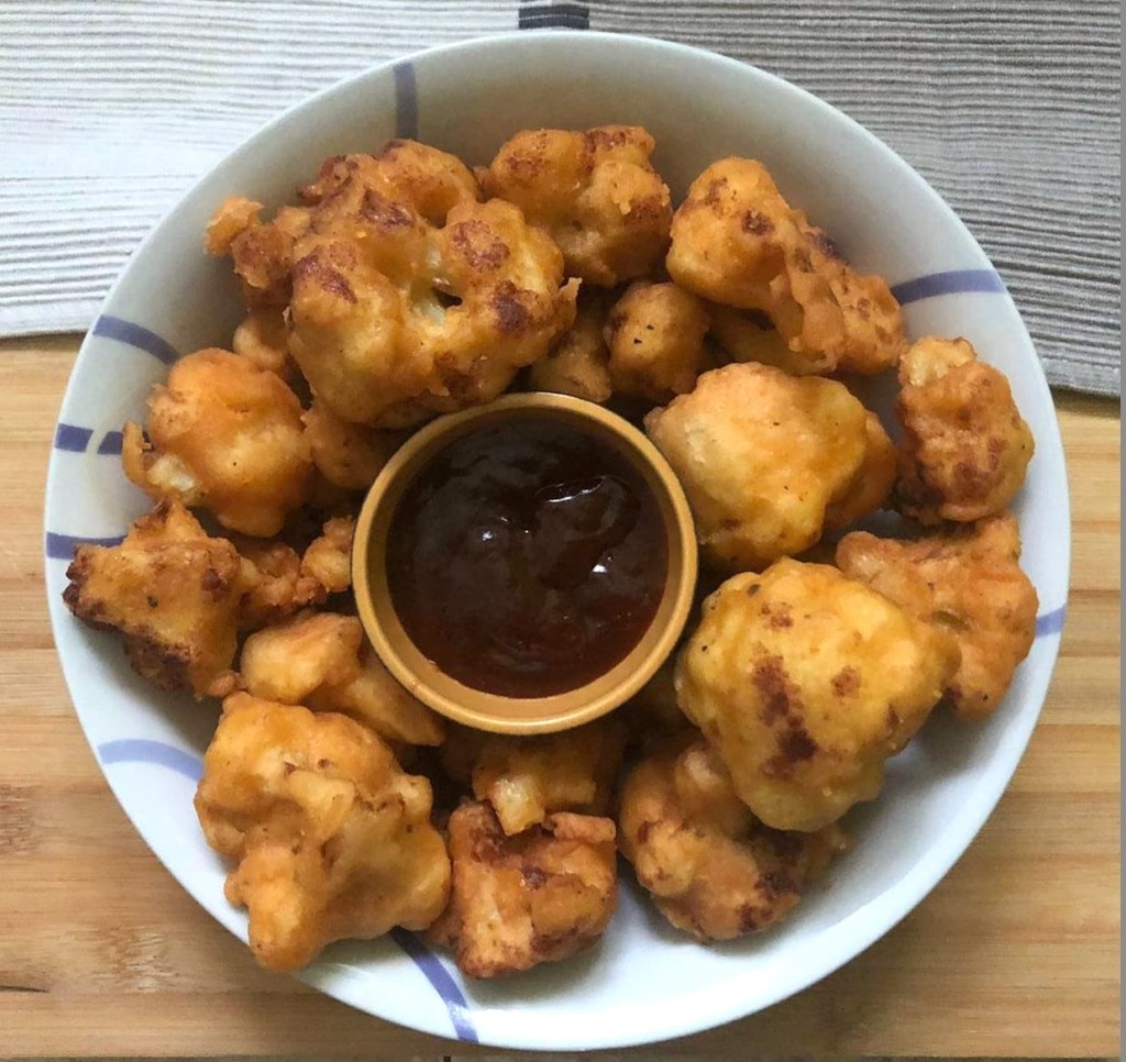 Coliflor rebozada con salsa agridulce
